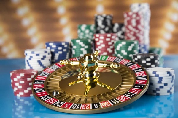casio app showing live-dealer blackjack table and payment methods including DANA, OVO, GoPay